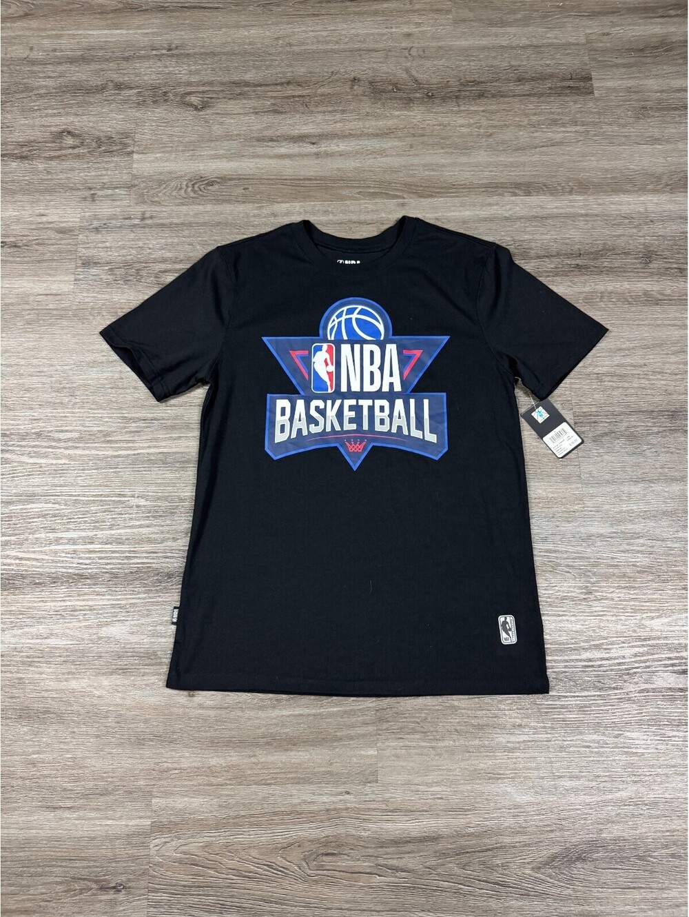 NWT NBA Basketball Shirt Mens Medium Black Star Shield Logo Graphic Tee